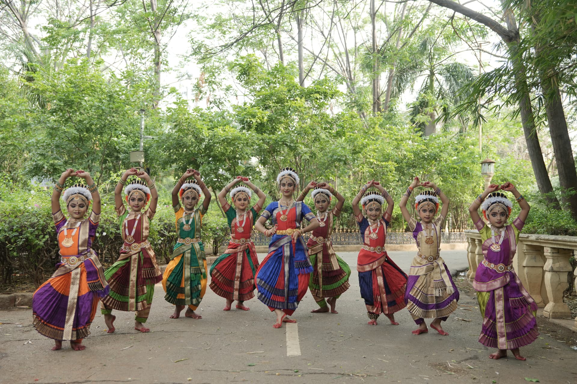 Kuchipudi performance photo 4 by Natyamayusri Dance Academy students