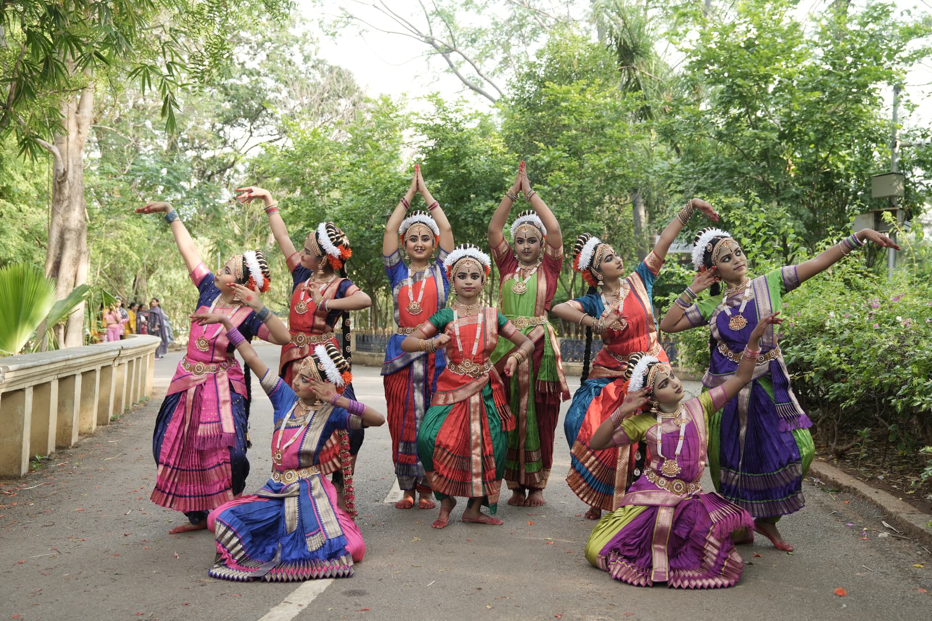 Kuchipudi performance photo 5 by Natyamayusri Dance Academy students