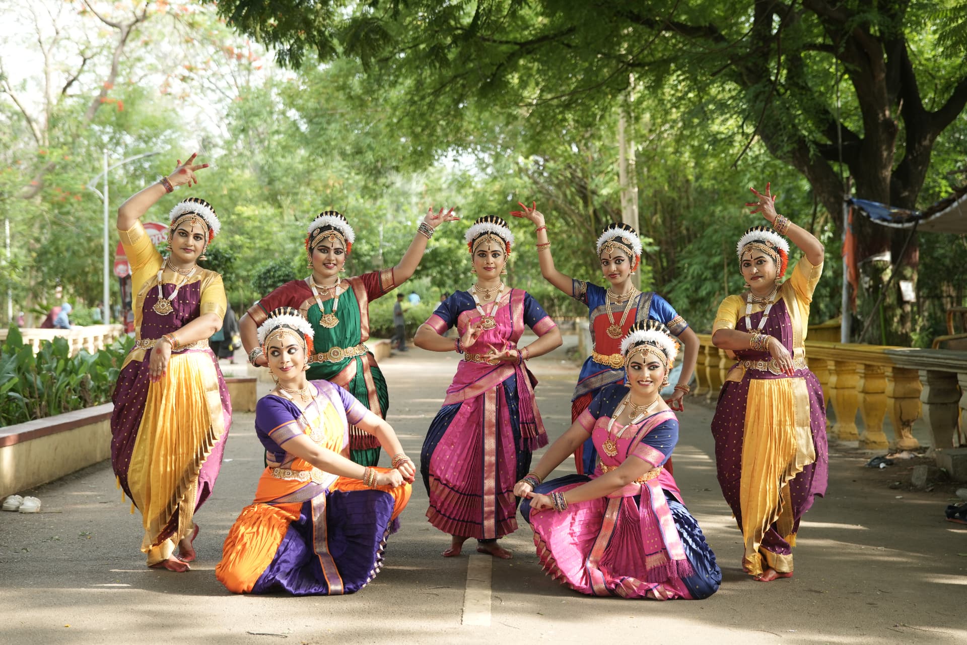 Kuchipudi performance photo 7 by Natyamayusri Dance Academy students